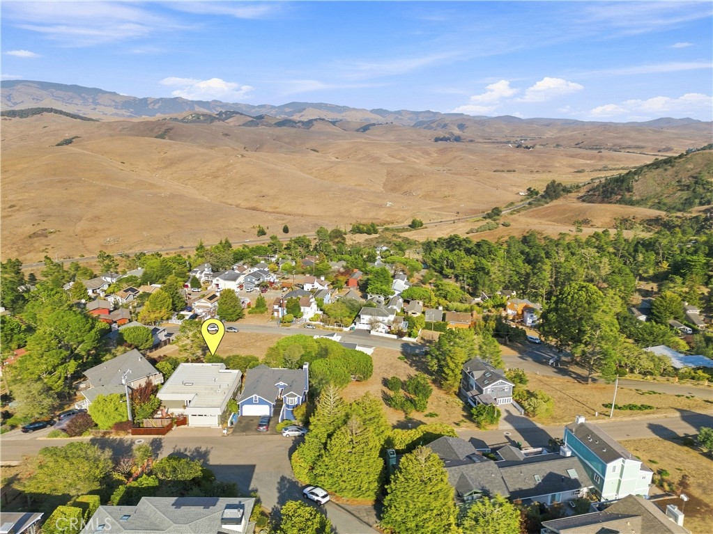 1716 Pineridge Dr, Cambria, CA 93428