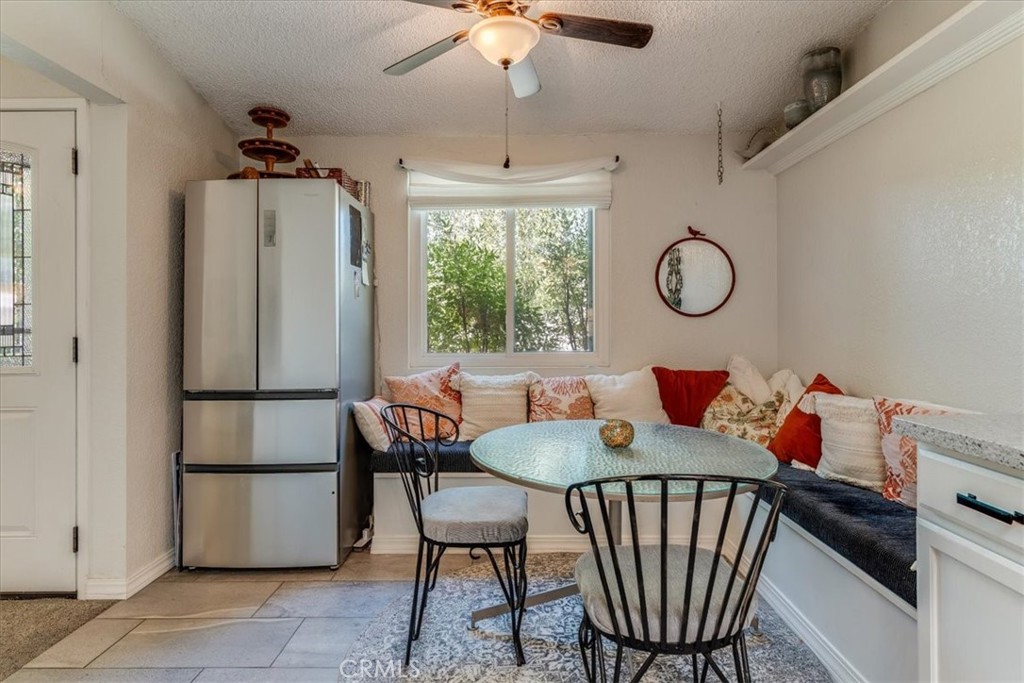 722 Deerfield Ln, Paso Robles, CA 93446