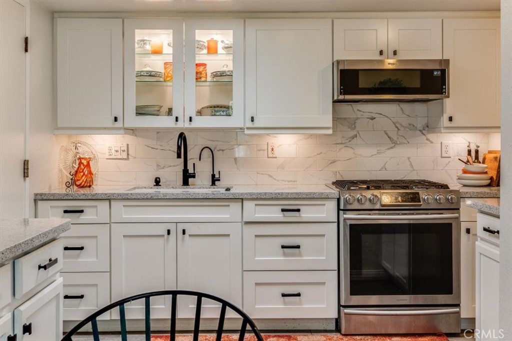 722 Deerfield Ln, Paso Robles, CA 93446