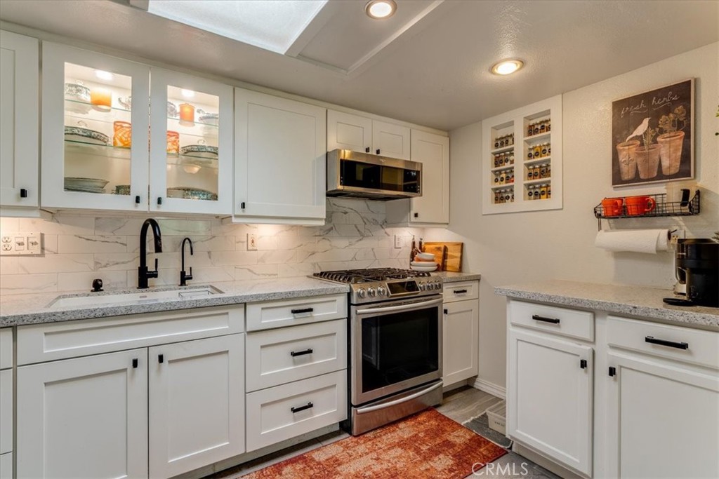 722 Deerfield Ln, Paso Robles, CA 93446