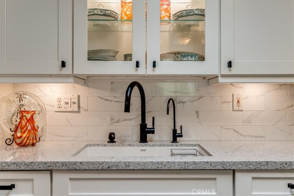 722 Deerfield Ln, Paso Robles, CA 93446
