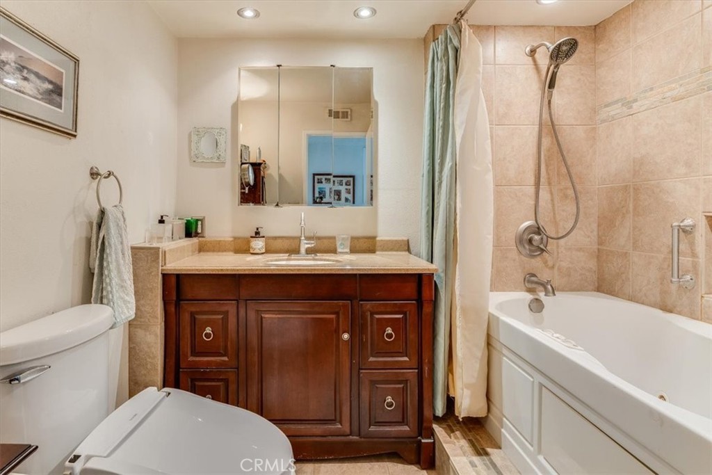 722 Deerfield Ln, Paso Robles, CA 93446