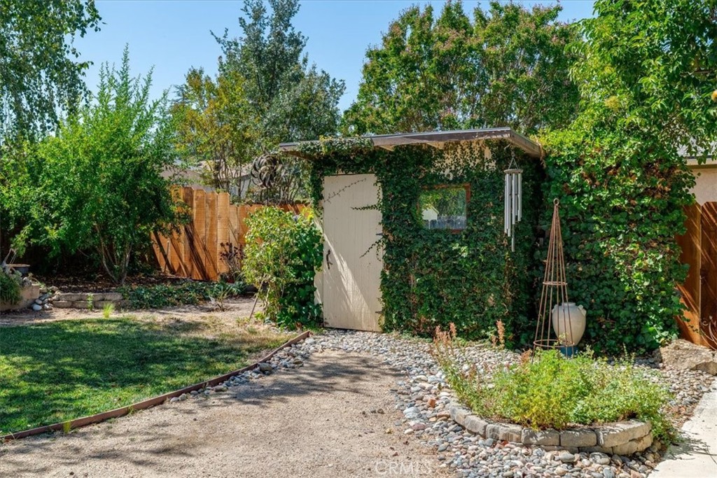 722 Deerfield Ln, Paso Robles, CA 93446