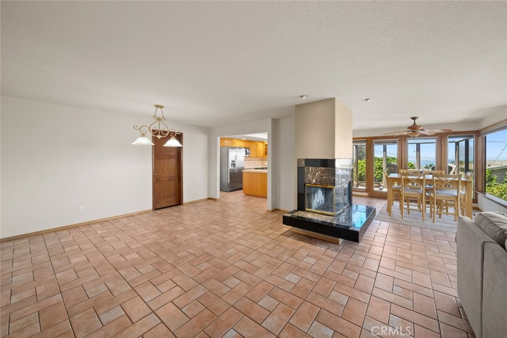 409 Tulare Avenue, Morro Bay, CA 93442