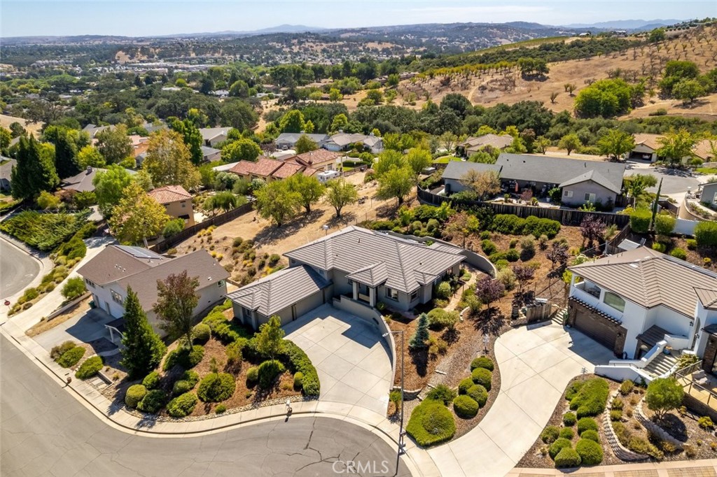 419 Peachtree Court, Paso Robles, CA 93446