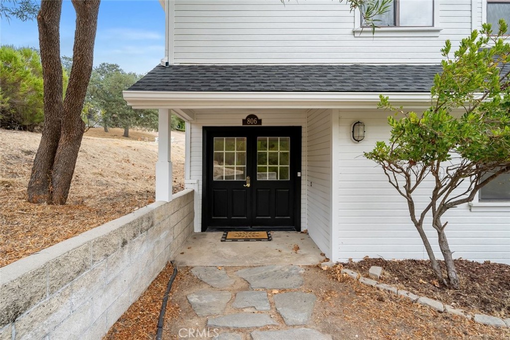 806 Grove Street, Paso Robles, CA 93446