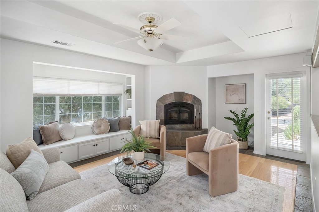 806 Grove Street, Paso Robles, CA 93446