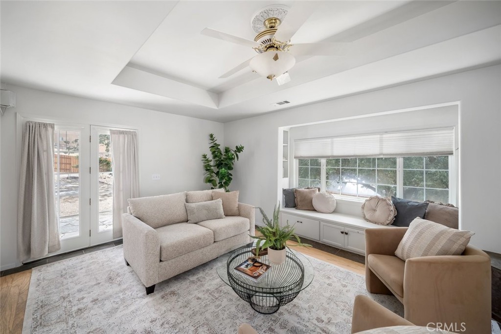 806 Grove Street, Paso Robles, CA 93446