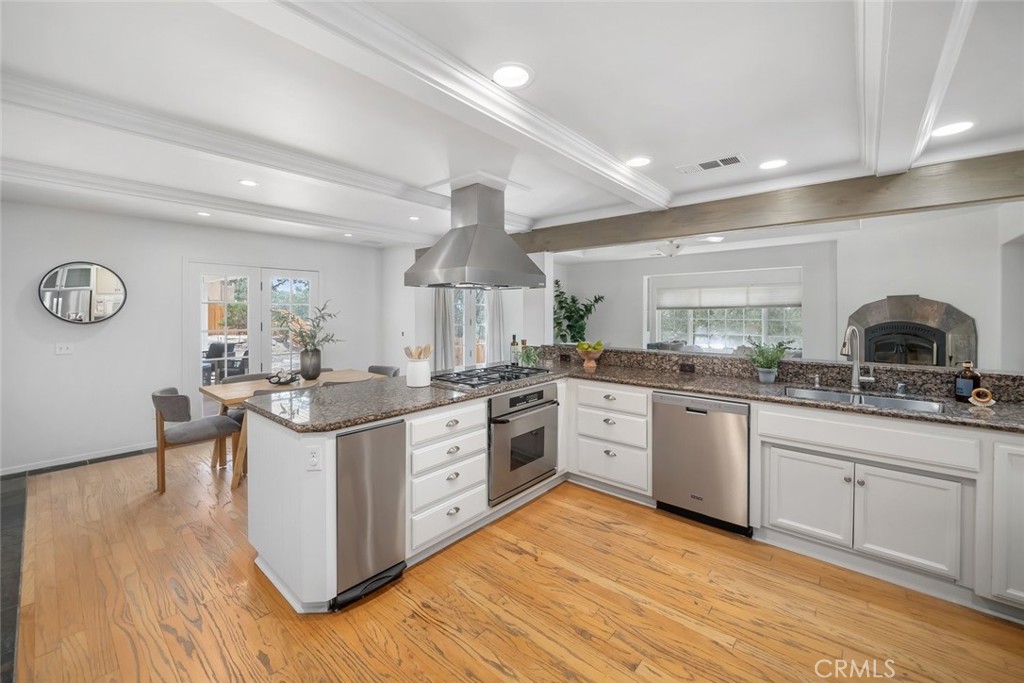 806 Grove Street, Paso Robles, CA 93446