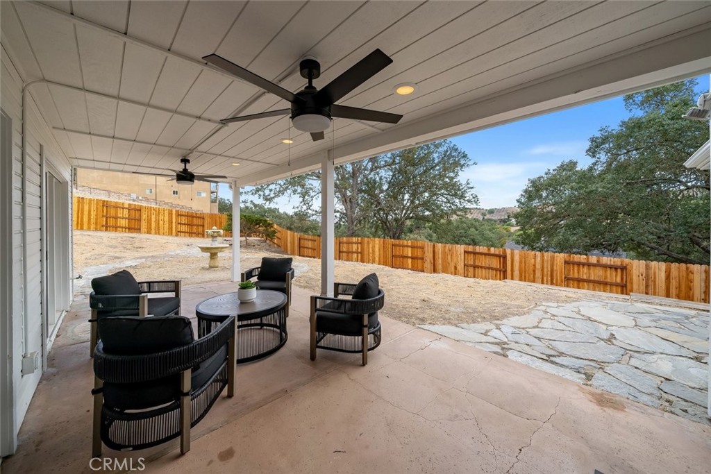 806 Grove Street, Paso Robles, CA 93446