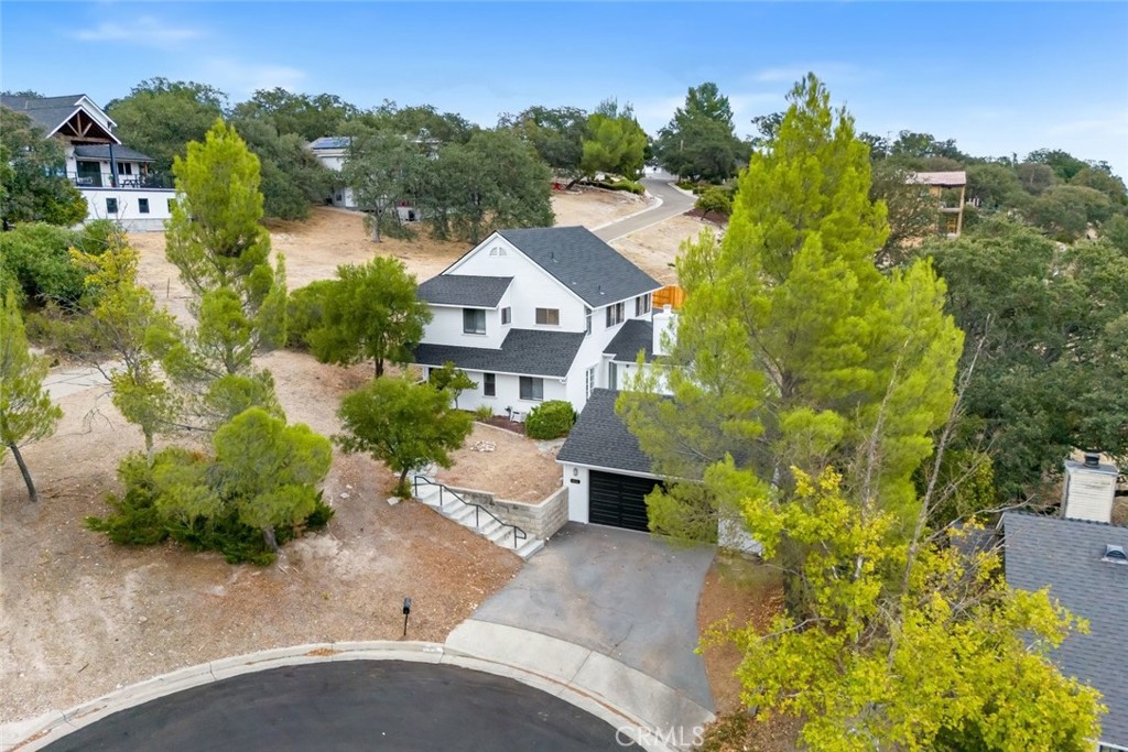 806 Grove Street, Paso Robles, CA 93446