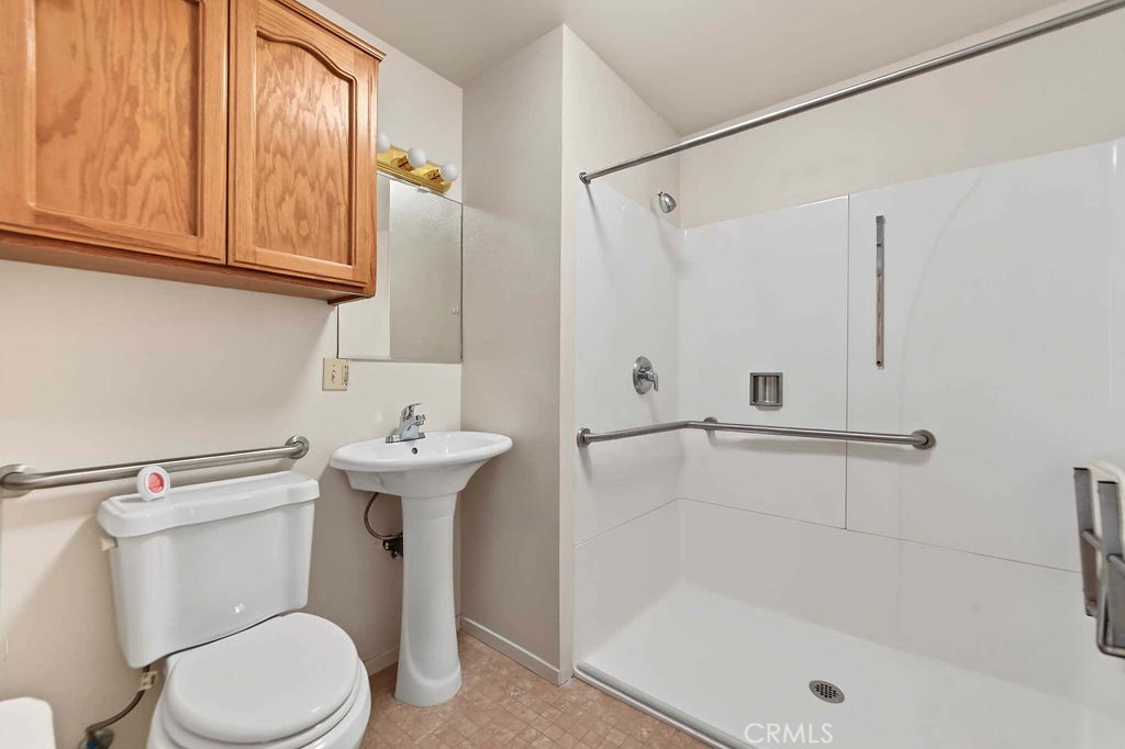 630 Belmont, Delano, CA 93215