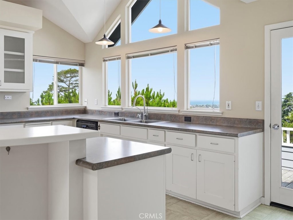 2770 Holden, Cambria, CA 93428
