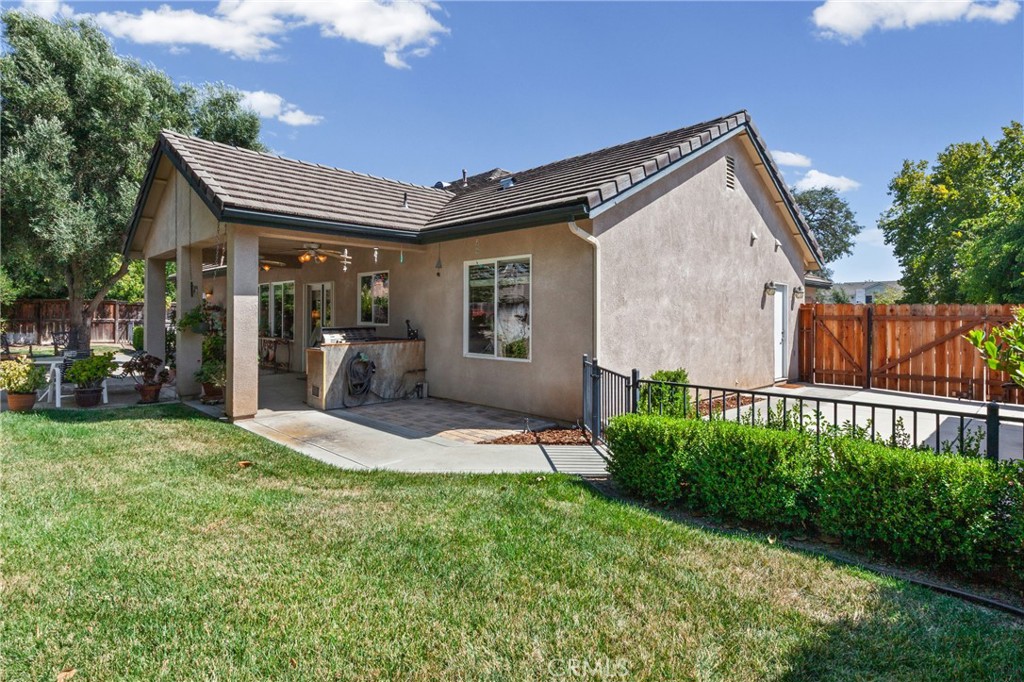 909 Experimental Station, Paso Robles, CA 93446