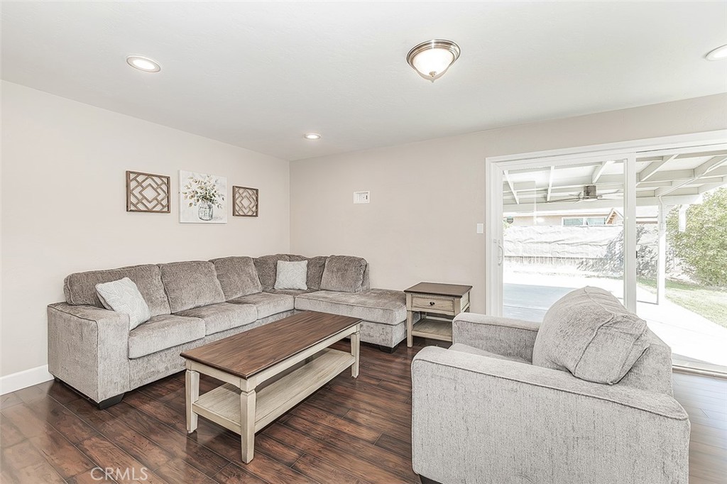 611 San Gabriel, Clovis, CA 93612