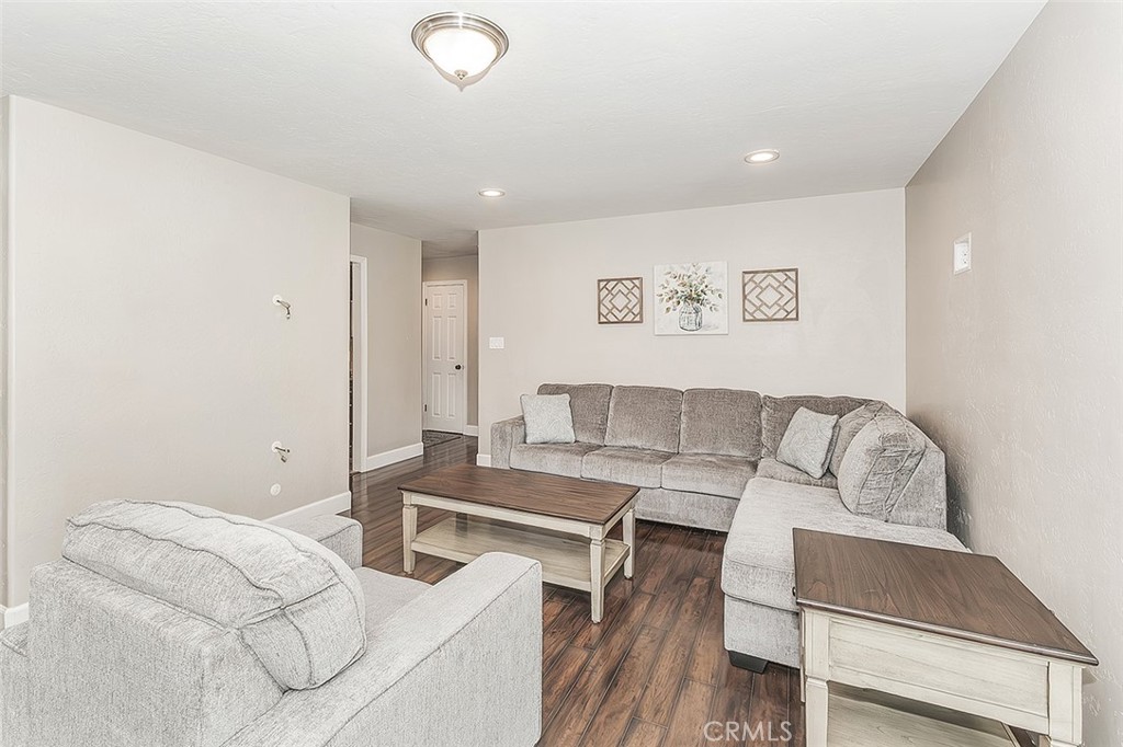 611 San Gabriel, Clovis, CA 93612