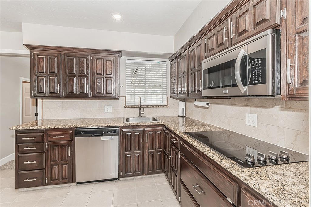 611 San Gabriel, Clovis, CA 93612
