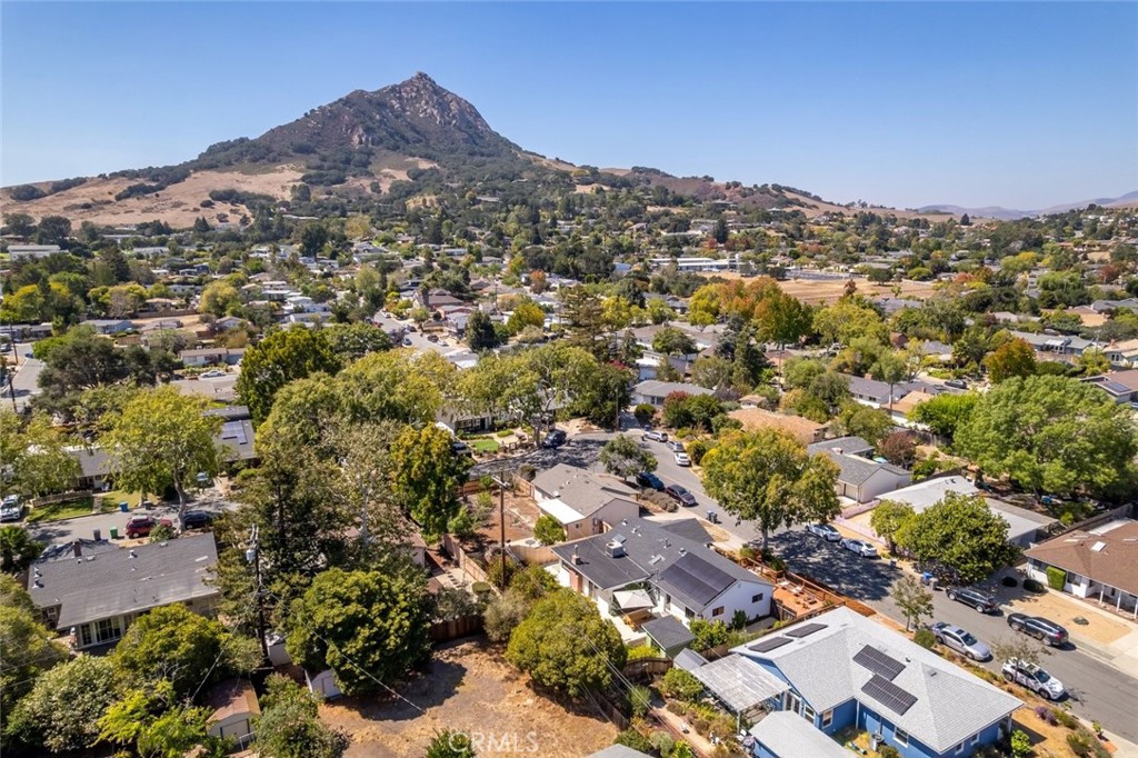 321 Tolosa Way, San Luis Obispo, CA 93405