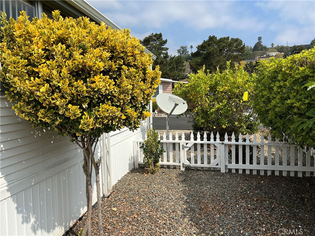 1226 Main St #11, Cambria, CA 93428