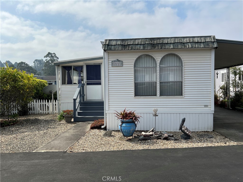 1226 Main St #11, Cambria, CA 93428