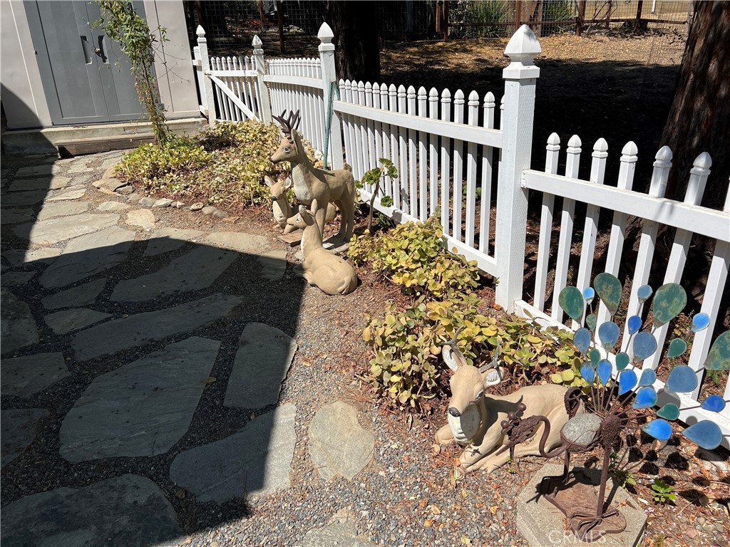 1475 Spencer St, Cambria, CA 93428