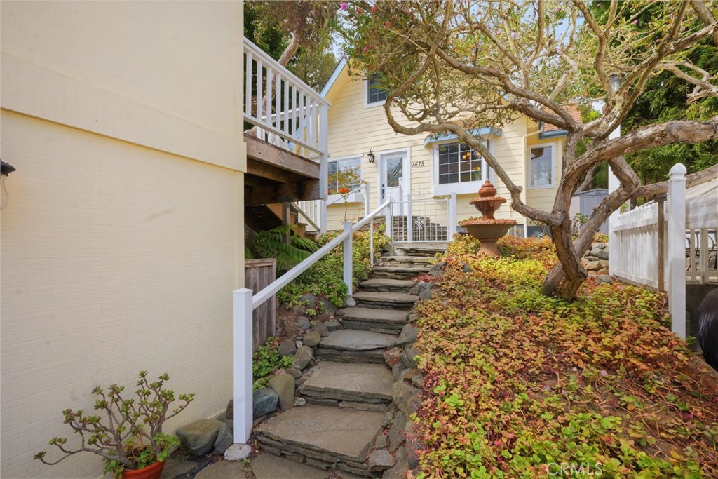 1475 Spencer St, Cambria, CA 93428