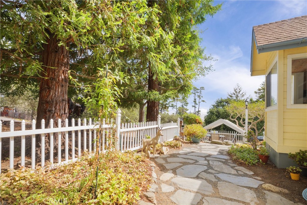 1475 Spencer St, Cambria, CA 93428