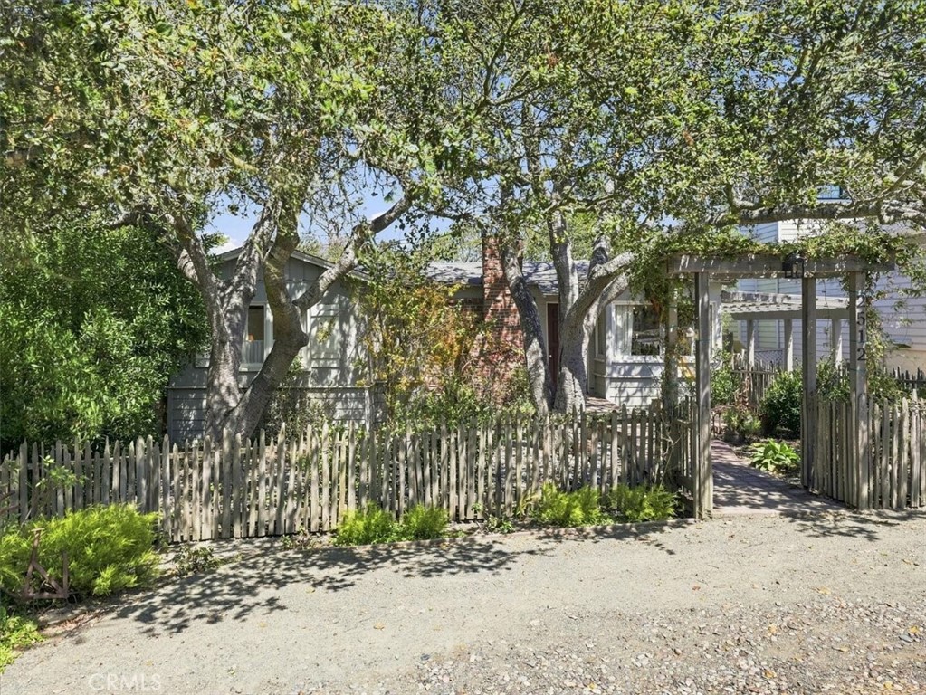 2512 Pineridge, Cambria, CA 93428