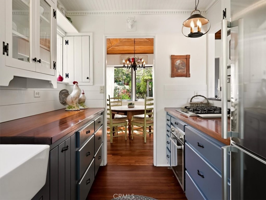 2512 Pineridge, Cambria, CA 93428