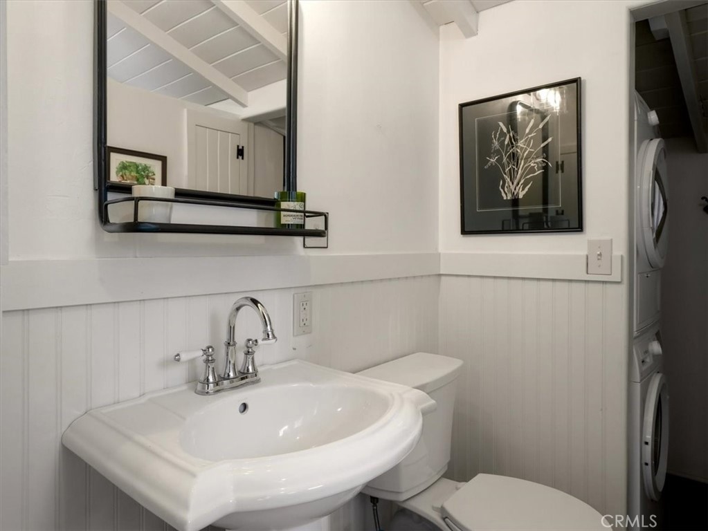 2512 Pineridge, Cambria, CA 93428