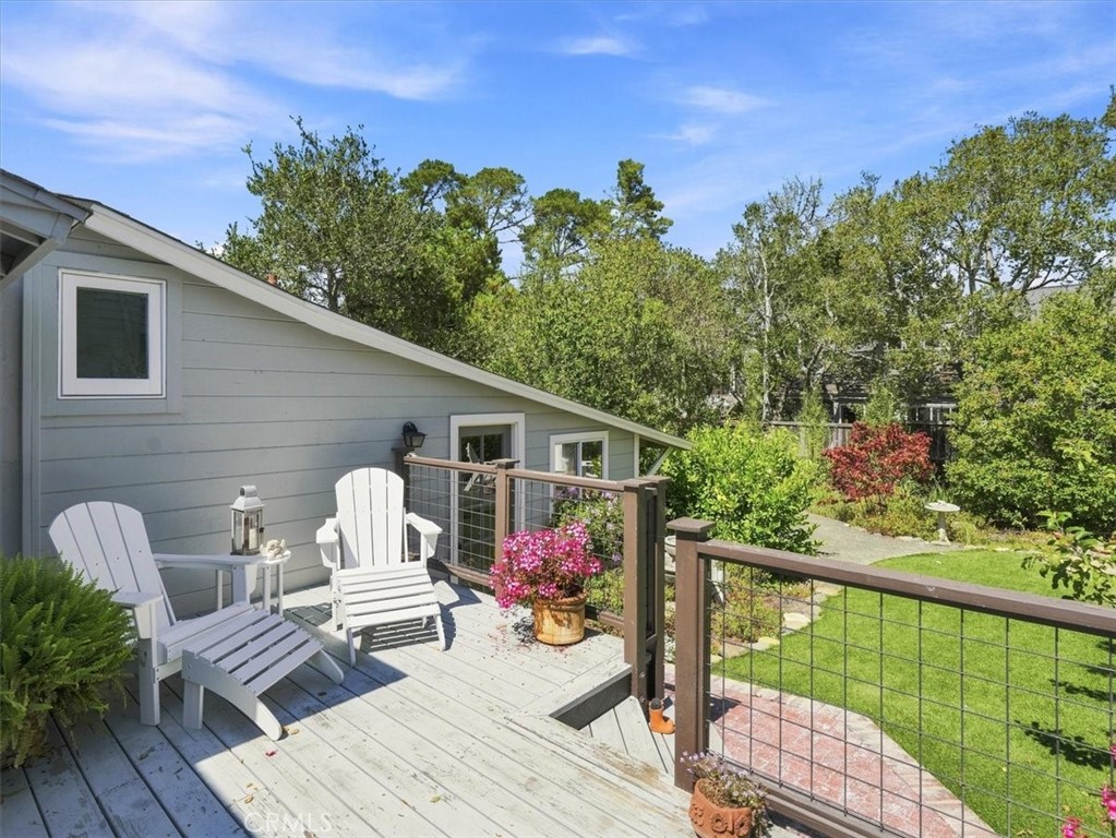2512 Pineridge, Cambria, CA 93428