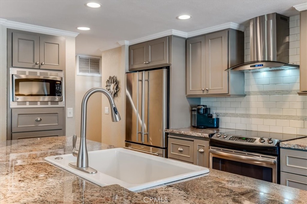 10025 #60 El Camino Real, Atascadero, CA 93422