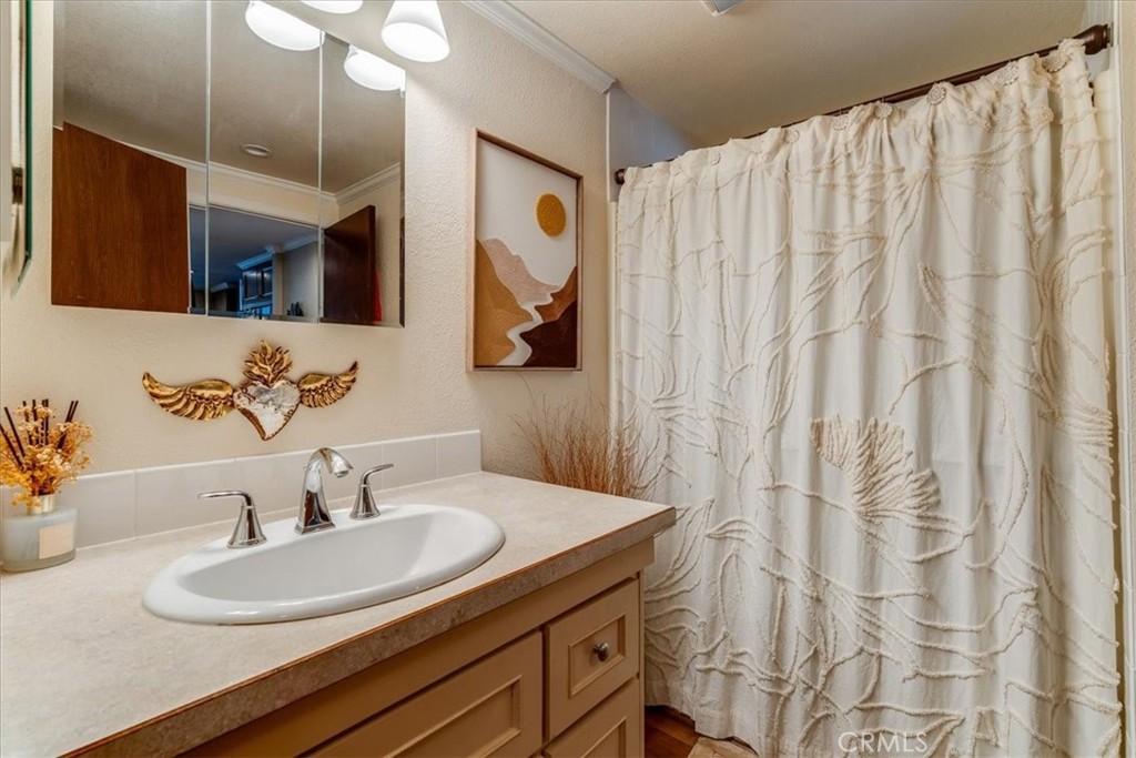 10025 #60 El Camino Real, Atascadero, CA 93422