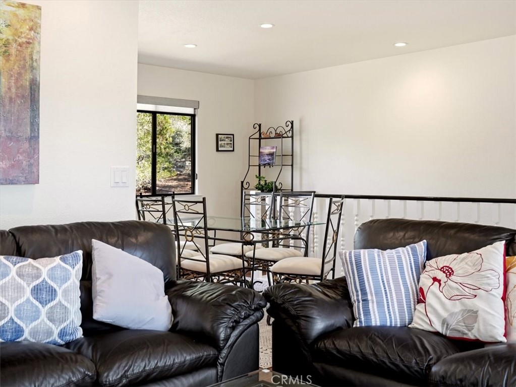 1927 Norwich, Cambria, CA 93428
