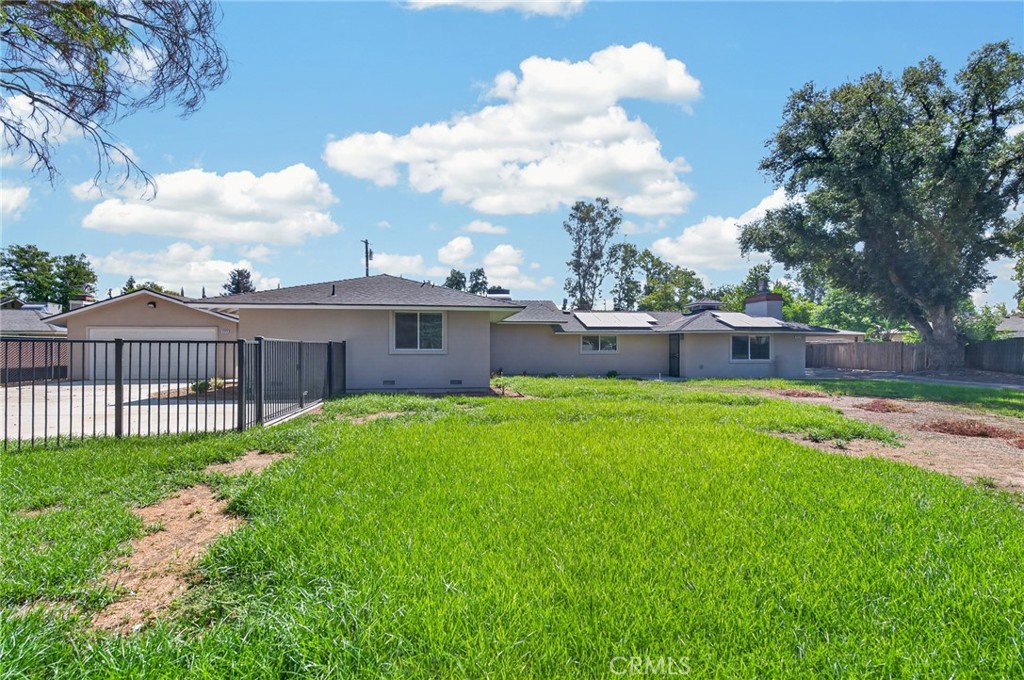 4832 N Fruit, Fresno, CA 93705