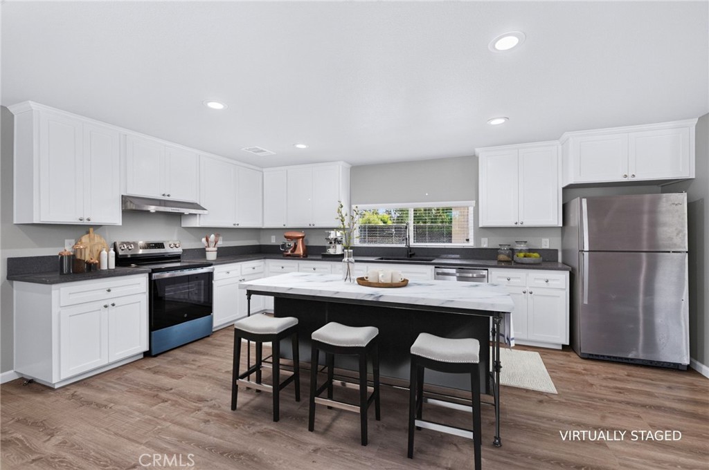 4832 N Fruit, Fresno, CA 93705