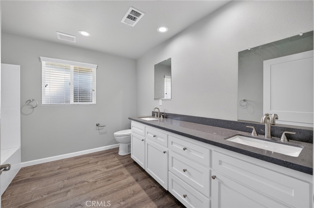 4832 N Fruit, Fresno, CA 93705