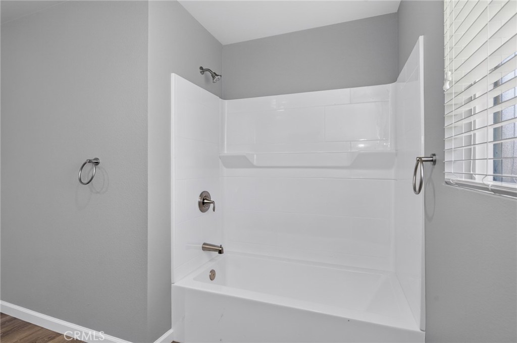 4832 N Fruit, Fresno, CA 93705