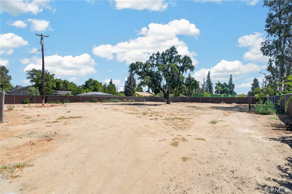 4832 N Fruit, Fresno, CA 93705