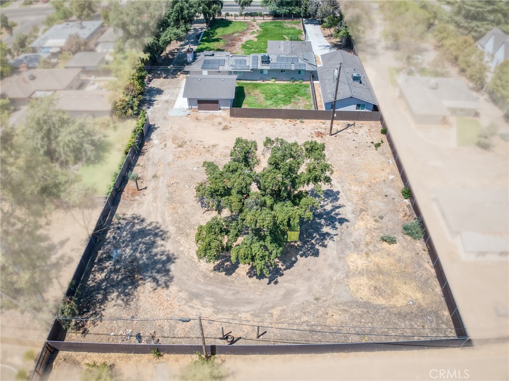 4832 N Fruit, Fresno, CA 93705