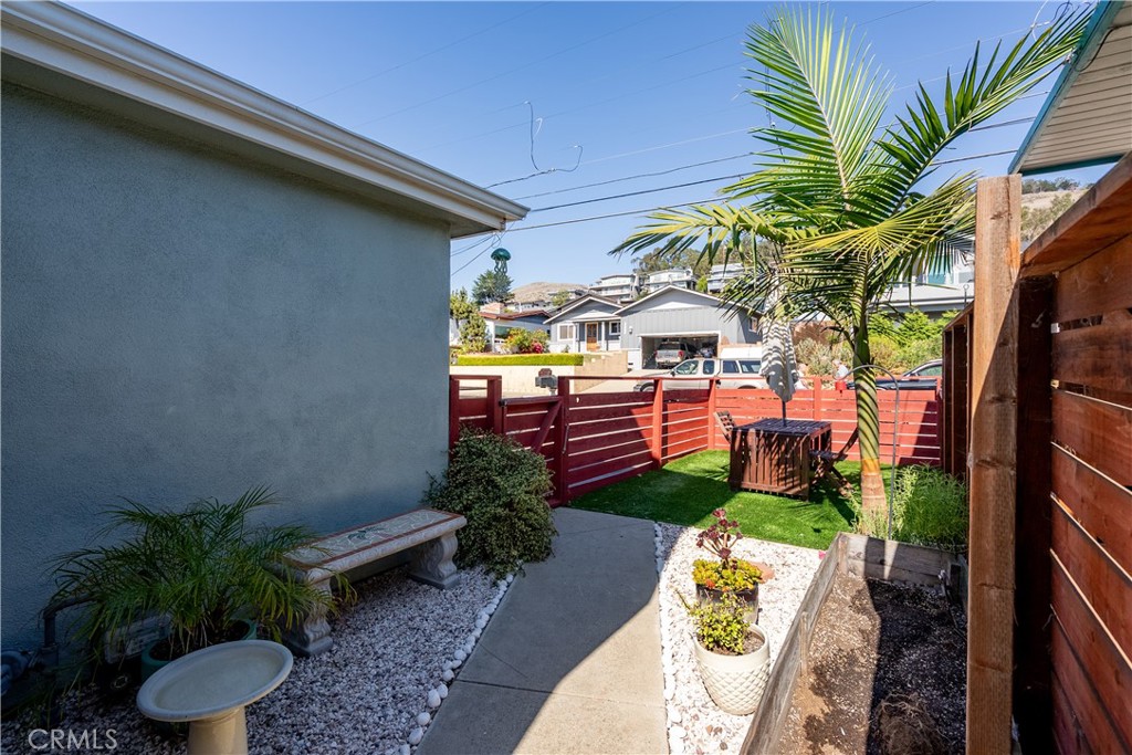 2945 Hemlock, Morro Bay, CA 93442