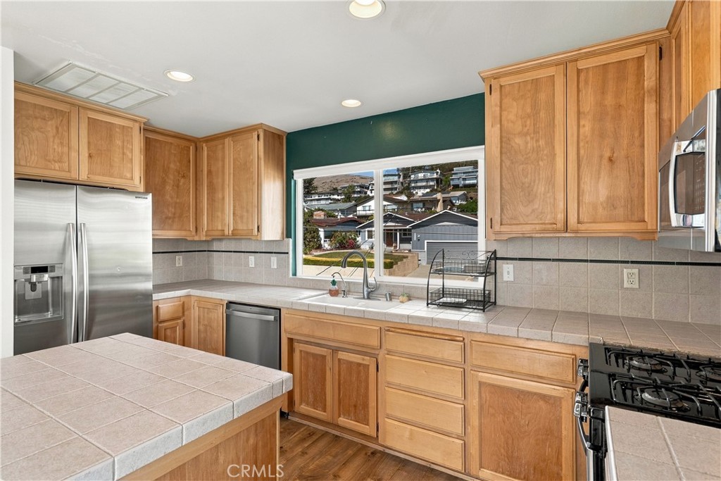 2945 Hemlock, Morro Bay, CA 93442