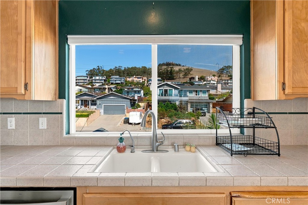 2945 Hemlock, Morro Bay, CA 93442