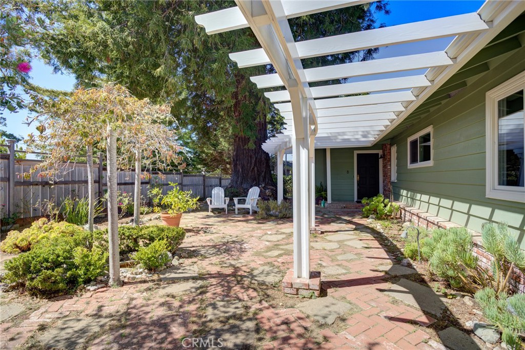 2410 Langton, Cambria, CA 93428