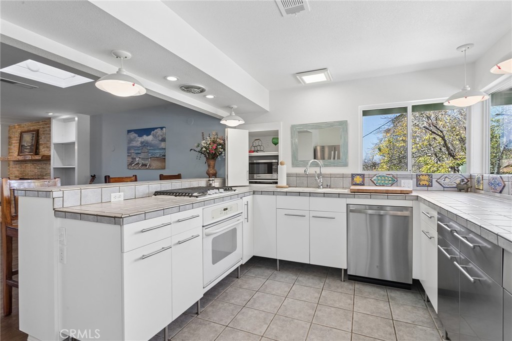 2410 Langton, Cambria, CA 93428