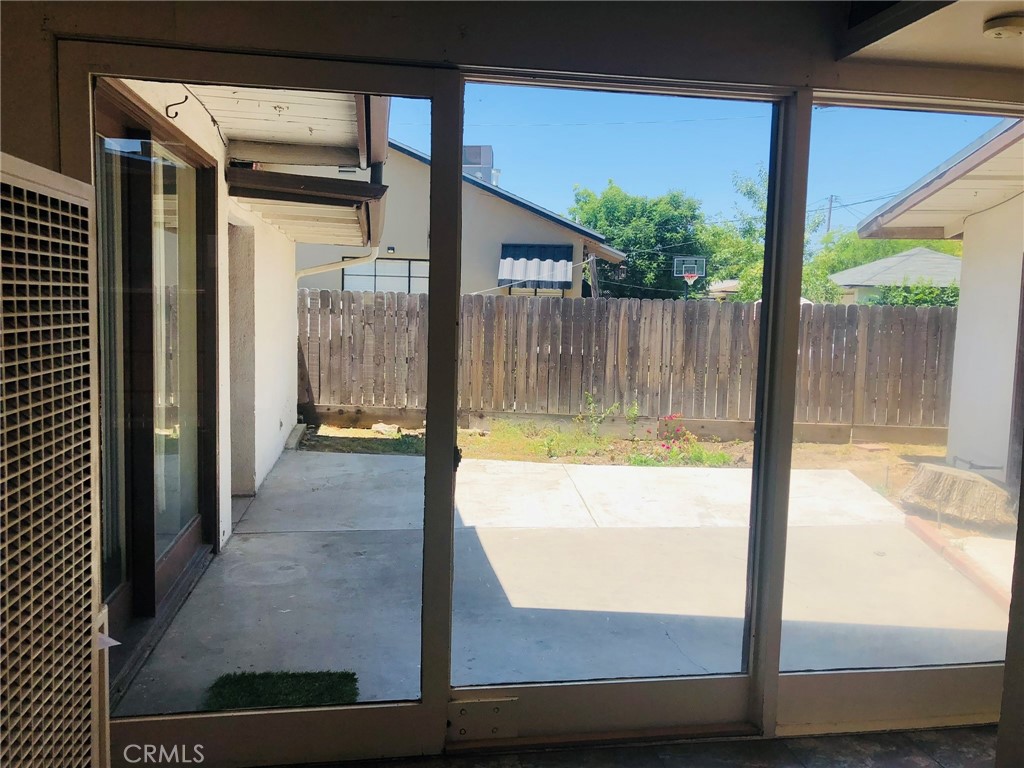 1143 E Simpson, Fresno, CA 93704