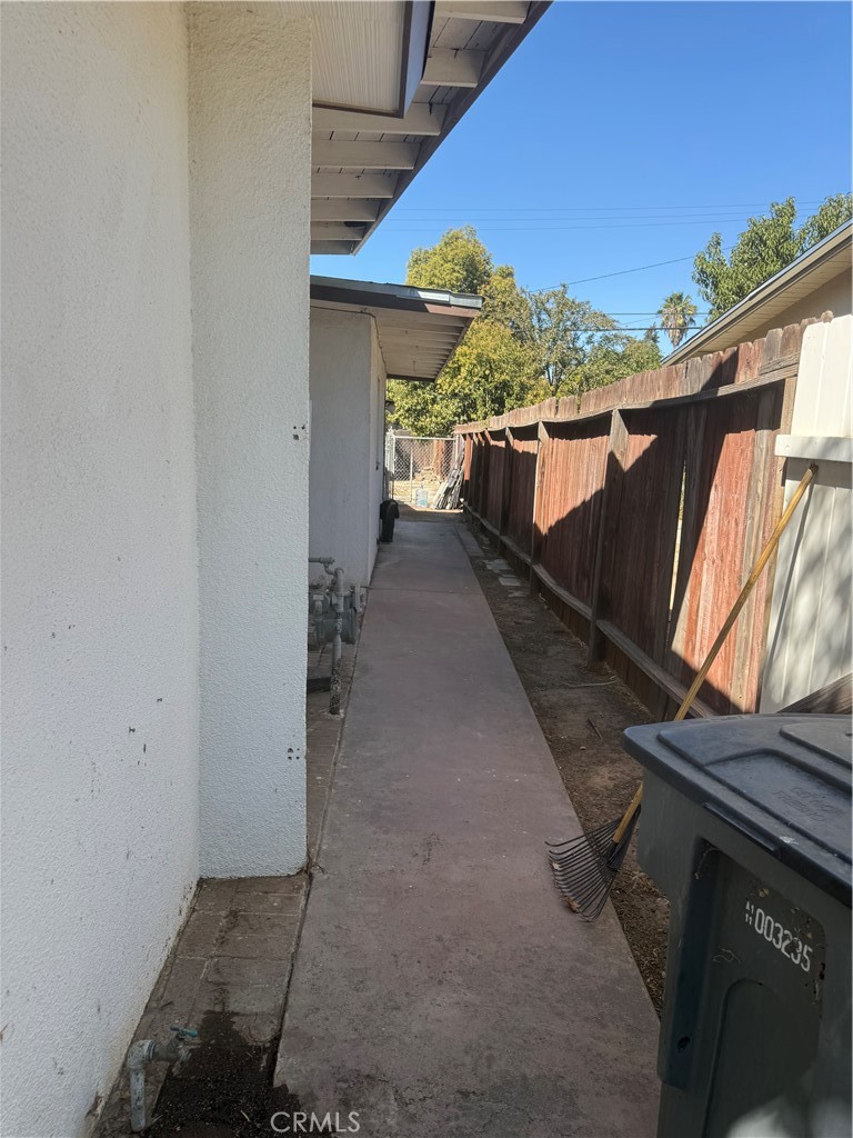 1143 E Simpson, Fresno, CA 93704