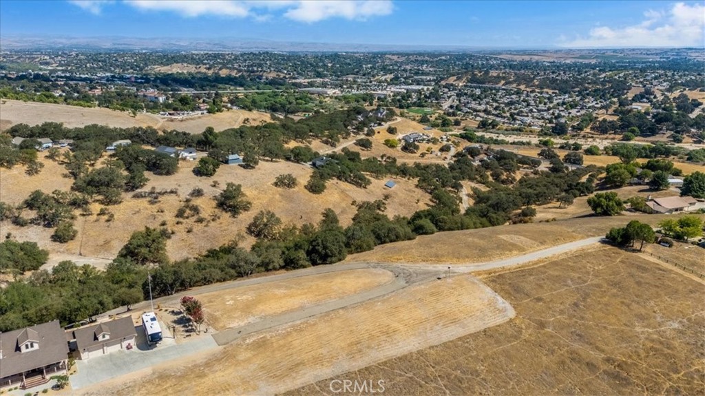 350 Robles Rd, Paso Robles, CA 93446