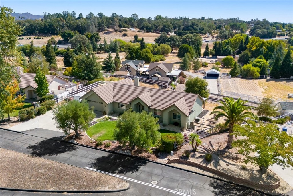 155 Eagle Creek Court, Atascadero, CA 93422