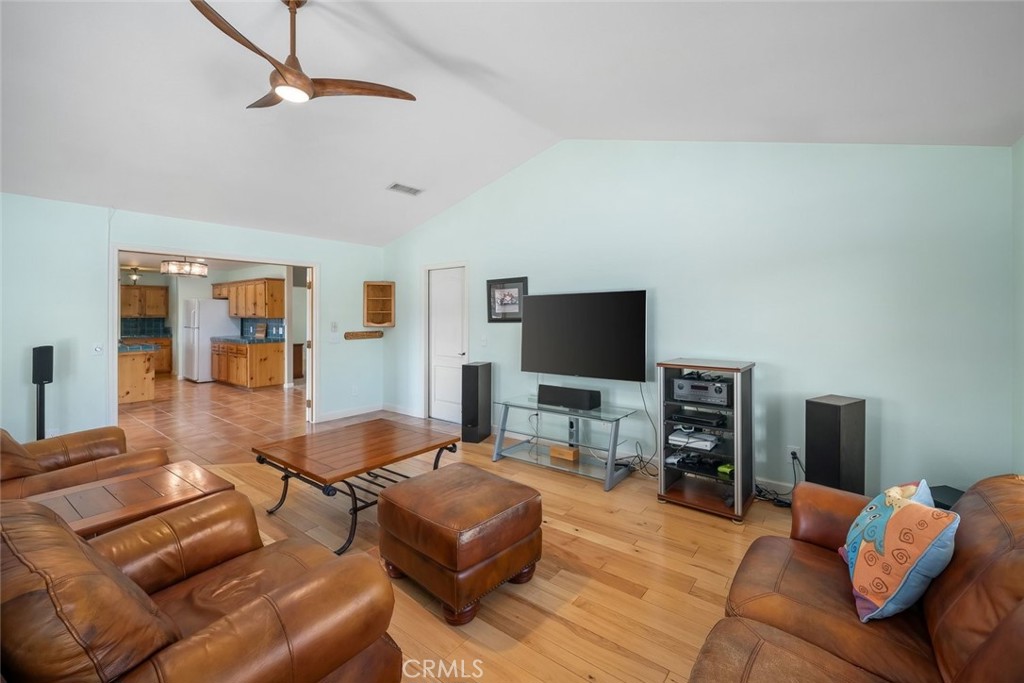 155 Eagle Creek Court, Atascadero, CA 93422